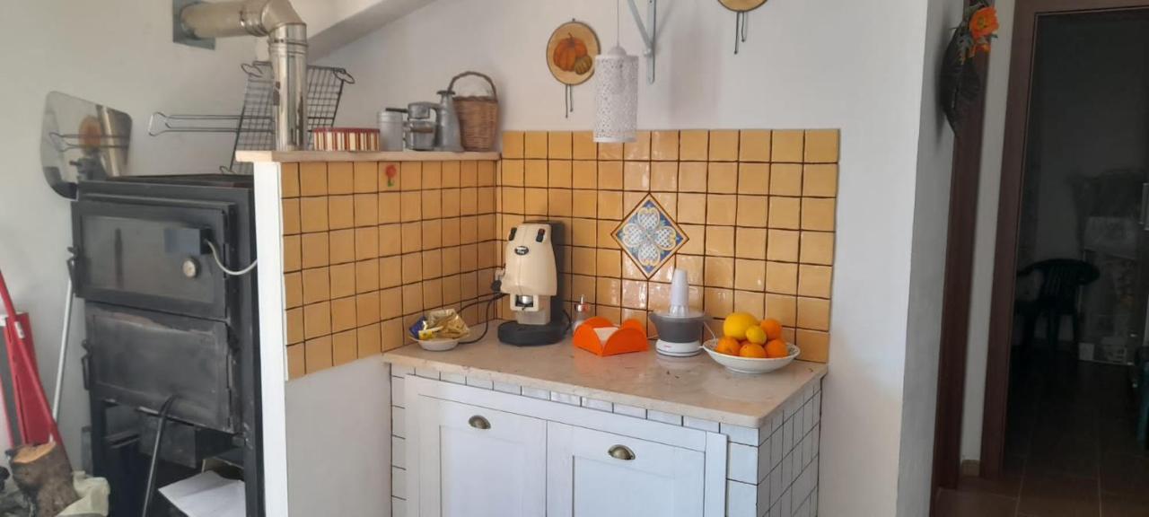 Rosa'S House Bed And Breakfast Santa Margherita di Belice Exterior photo