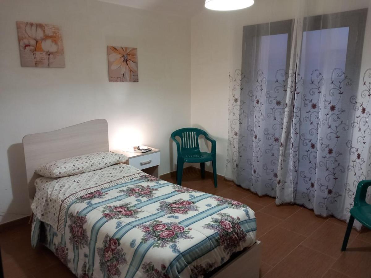 Rosa'S House Bed And Breakfast Santa Margherita di Belice Exterior photo