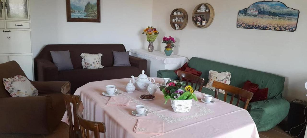 Rosa'S House Bed And Breakfast Santa Margherita di Belice Exterior photo